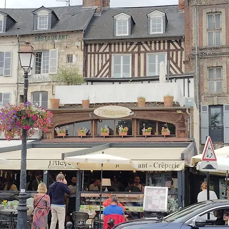 Honfleur-terrasse Apartment Honfleur